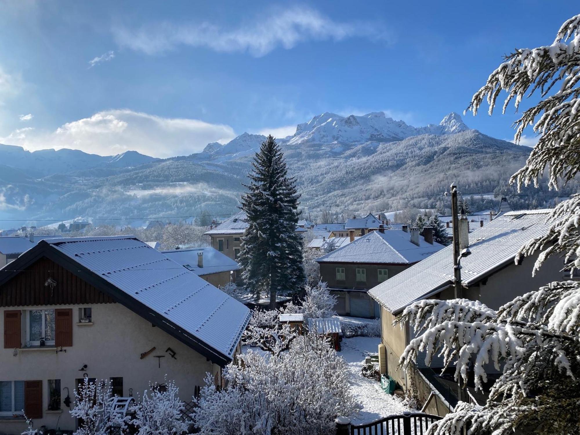Meyronnes 3 Vue Degagee Montagnes * Barcelonnette